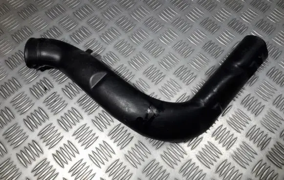 Volvo XC70 Air intake hose/pipe 30648759
