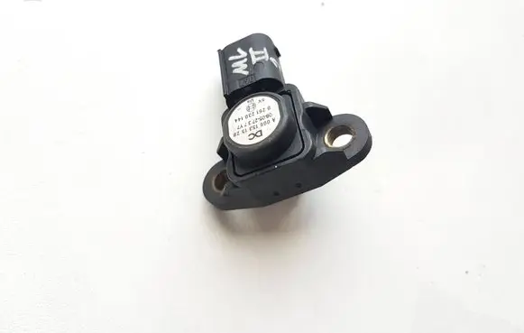 Mercedes-Benz ML W164 Air pressure sensor A0061531528 0261230144