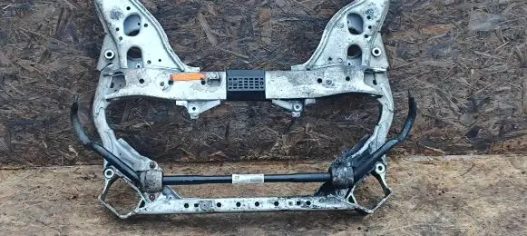 BMW 1 E81 E87 Front subframe 7307530 6766286