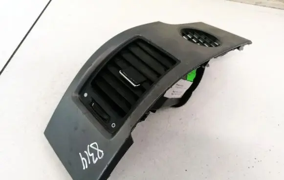 Honda CR-V Dash center air vent grill 77630SWWE011M1 77630-SWW-E011-M1