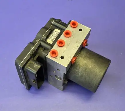 Mercedes-Benz Vito Viano W639 ABS Pump 0265252026 A0084315312 0265951853
