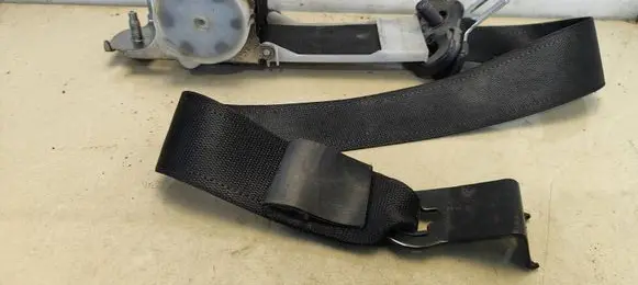 Front seatbelt