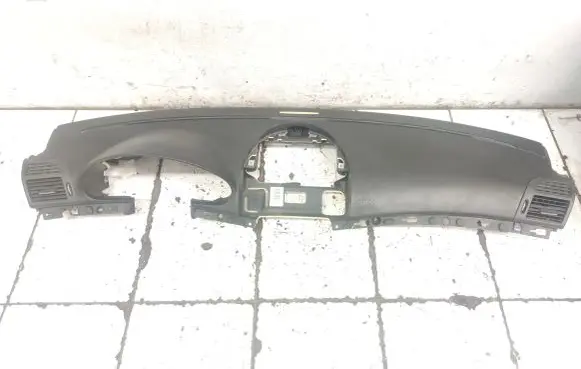 Mercedes-Benz E W211 Dashboard A2116800687