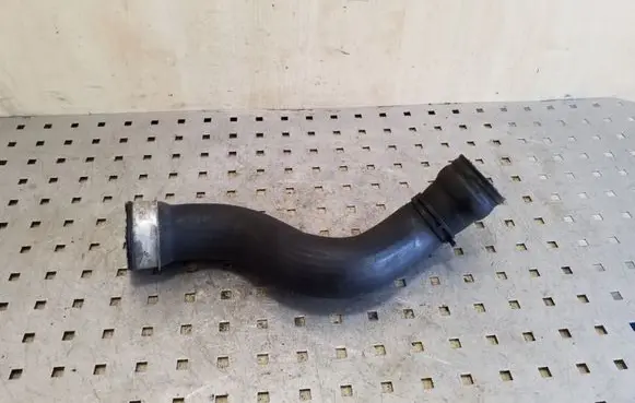 Intercooler hose/pipe