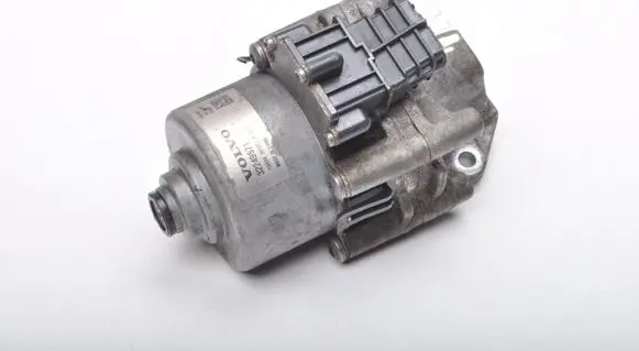 Volvo XC40 Oil pump 32249571