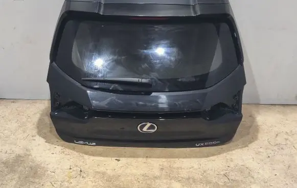 Lexus UX Tailgate/trunk/boot lid