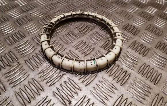 Audi A4 S4 B8 8K In tank fuel pump screw locking ring/nut 