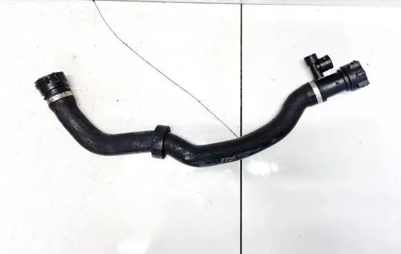 Skoda Superb B5 (3U) Engine coolant pipe/hose