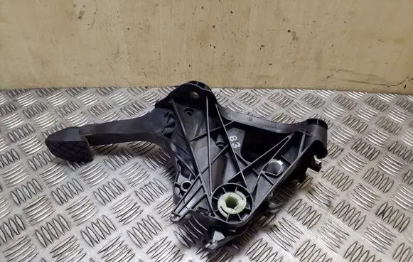 Clutch pedal