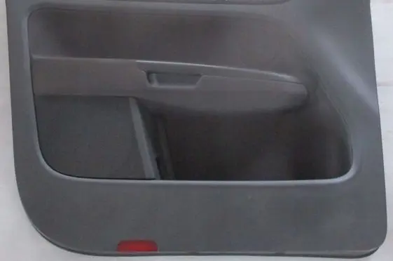 Volkswagen Golf Plus Front door card panel trim 5M1868109