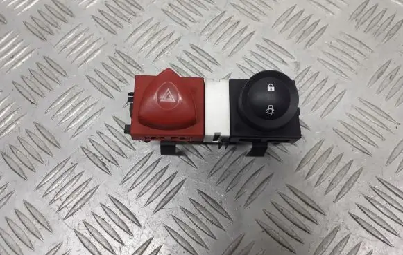 Renault Megane II Hazard light switch 8200407415
