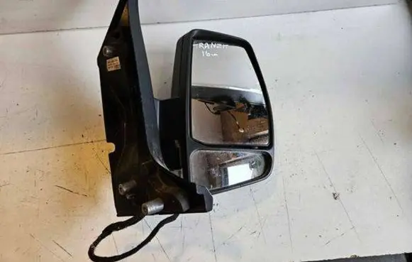 Front door electric wing mirror