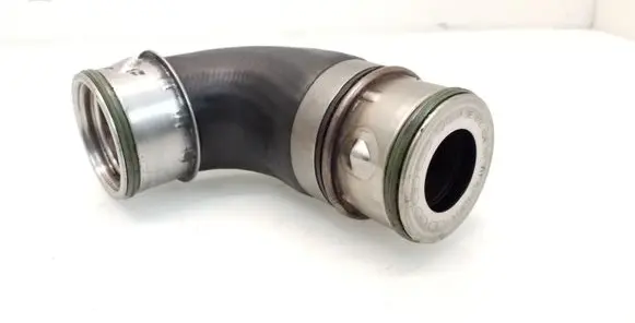 Audi A3 S3 8P Intercooler hose/pipe 038131111