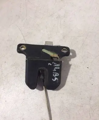 Audi A4 S4 B5 8D Tailgate/trunk/boot lock/catch/latch 8D5827505D