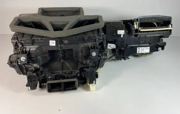 BMW 5 G30 G31 G38 Interior heater climate box assembly 9299689 EE552012 06440141