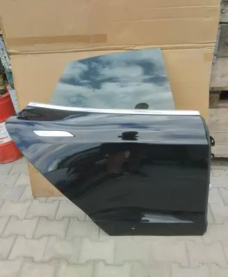 Tesla Model S Rear door