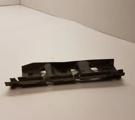 Volkswagen PASSAT B6 Front bumper mounting bracket 3C0807183