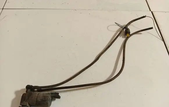 Windscreen/windshield washer pump