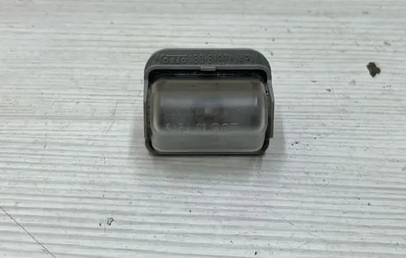 Mazda 6 Number plate light 13061971
