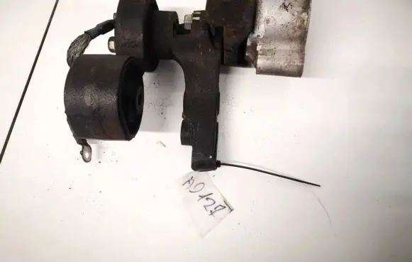 Honda Accord Engine mount bracket