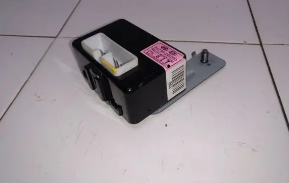 Hyundai Santa Fe Other relay 952302B200