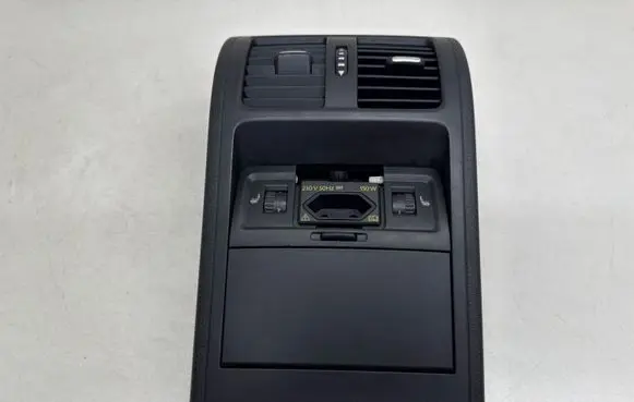 Volkswagen PASSAT B7 Rear air vent grill 3AA864298C