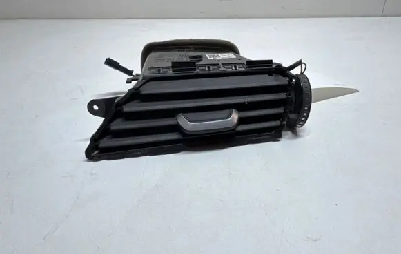 BMW 5 G30 G31 Dashboard side air vent grill/cover trim 9329583 21122017 9329585