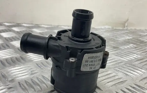 Seat Leon (5F) Electric auxiliary coolant/water pump 5Q0121591AN 5C0965567