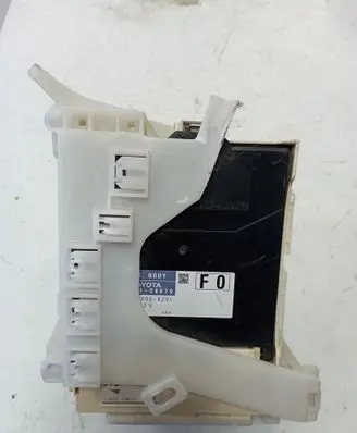 Toyota Sienna XL30 III Central body control module 8922108070 8273008090 74701557