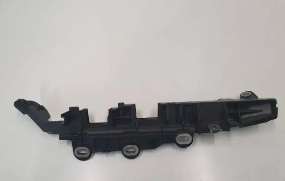 BMW 5 G30 G31 Other engine bay part 9334787 6133 58650910