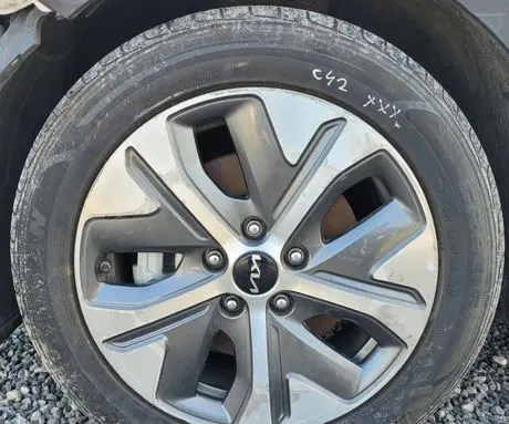 KIA Niro R17 alloy rim 