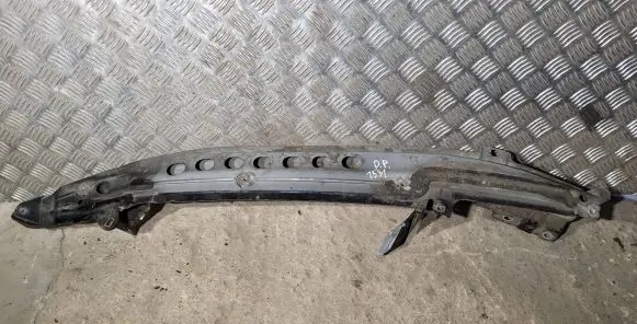 Porsche Cayenne (9PA) Fender mounting bracket 7L5805176A 1404