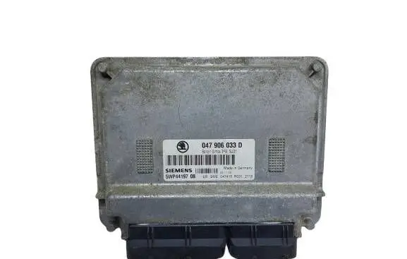 Skoda Fabia Mk1 (6Y) Engine control unit/module ECU 047906033DKASACJ 047906033D 5WP44197