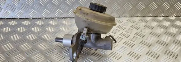 Volkswagen PASSAT B5 Master brake cylinder 8D0611301