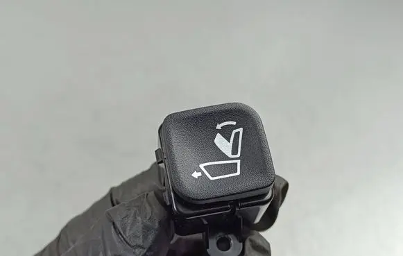 KIA Sorento IV Seat control switch 0138 210525