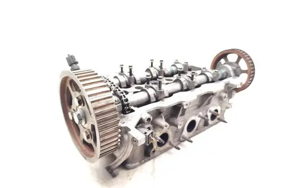 Land Rover Discovery 3 - LR3 Engine head 4R8Q6C064AG