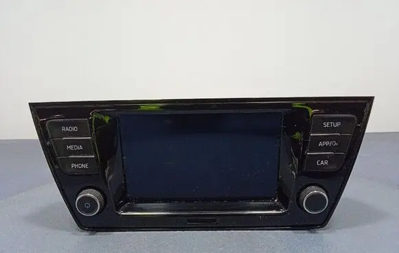 Skoda Fabia Mk3 (NJ) Radio/CD/DVD/GPS head unit 6V0035871H