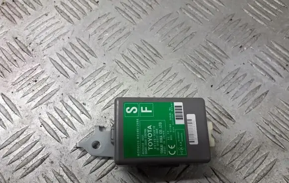 Toyota Avensis T250 Sliding door control unit/module 89740-05010