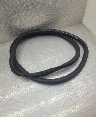 Peugeot 308 Rear door rubber seal (on body) 9837693780