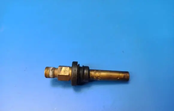 Mercedes-Benz 380 560SEC C126 Fuel injector 0000785823 0437502054