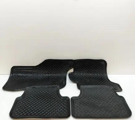 Volkswagen Golf VII Car floor mat set 5GE061500C 5GE061500B