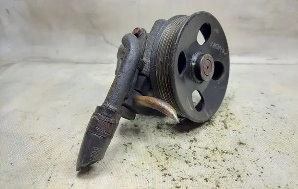 KIA Carens I Power steering pump 0K2KC32600