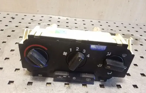 Toyota Yaris Climate control unit 90559840