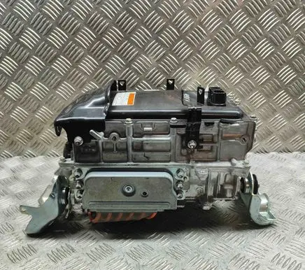 Toyota Yaris Cross Voltage converter inverter 1561000550 G920052160