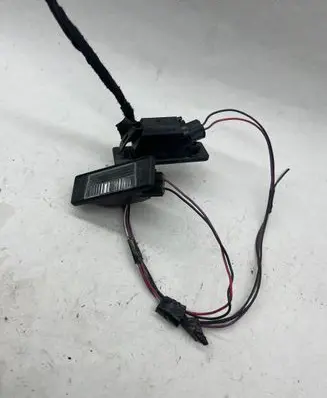 Nissan Qashqai+2 Number plate light 2KA00964600