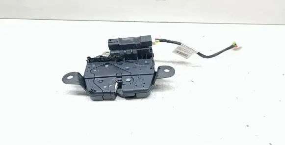 BMW 2 F46 Tailgate/trunk/boot lock/catch/latch 7348530