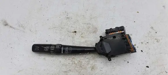 Toyota Avensis T220 Wiper control stalk 17A164LH2