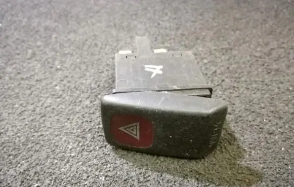 Volkswagen Golf II Hazard light switch 191953235