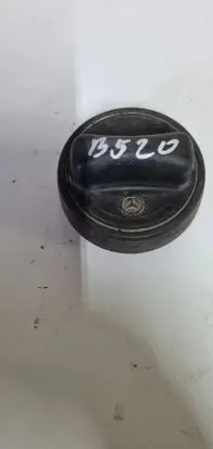 Mercedes-Benz S W140 Fuel tank filler cap 1404700005