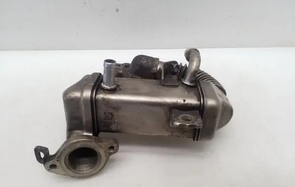 Mercedes-Benz Vito Viano W447 EGR valve cooler 147350678R